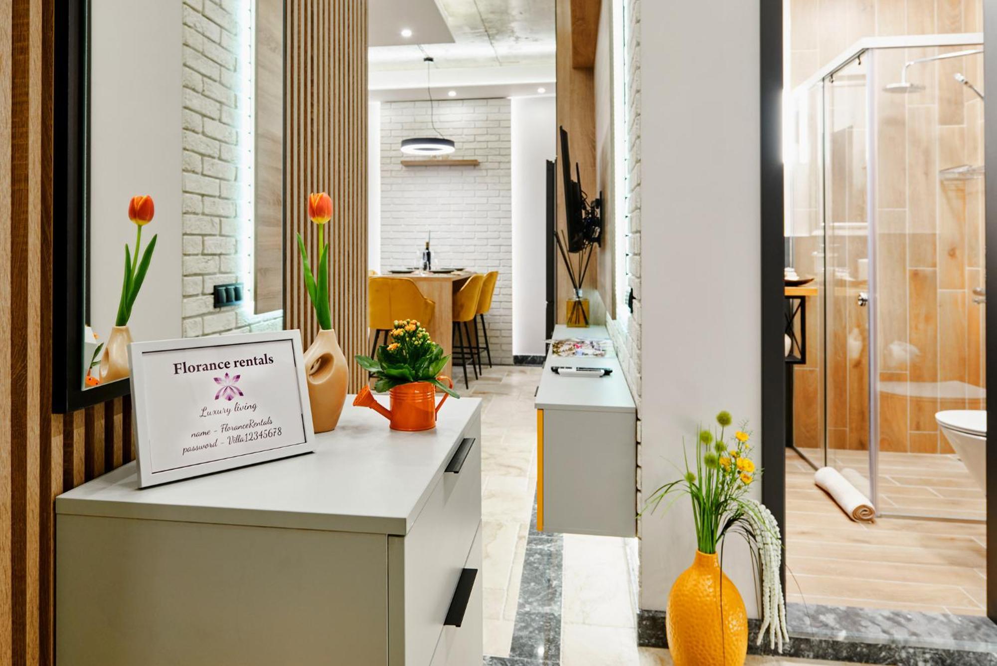 Florance Rentals Luxury Apartments In Бургас Екстериор снимка