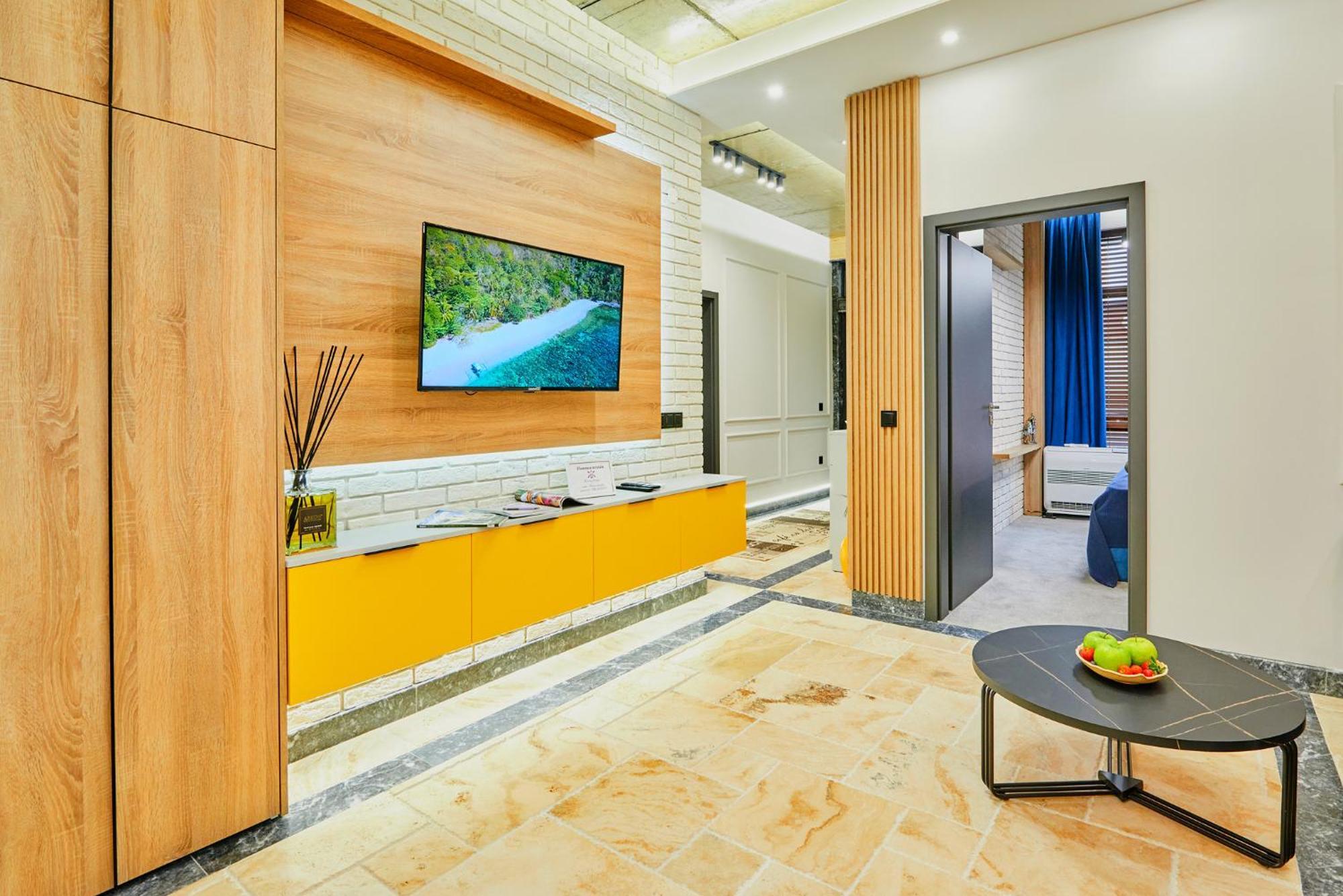 Florance Rentals Luxury Apartments In Бургас Екстериор снимка
