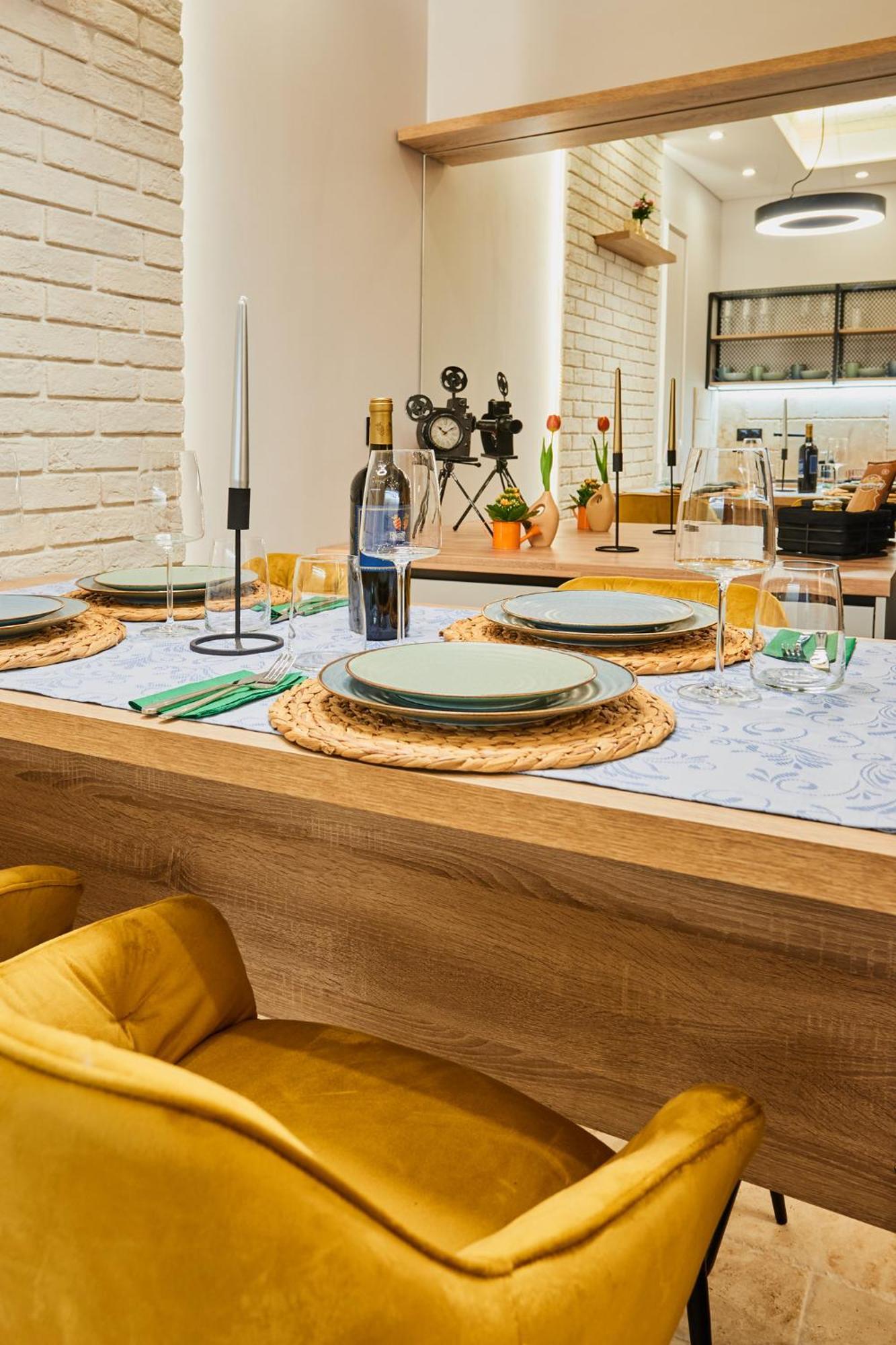 Florance Rentals Luxury Apartments In Бургас Екстериор снимка