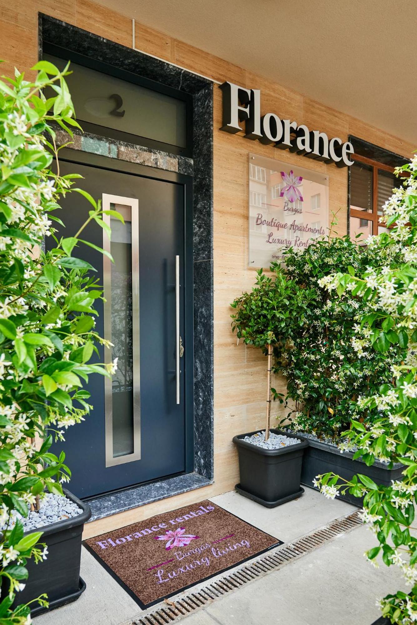 Florance Rentals Luxury Apartments In Бургас Екстериор снимка