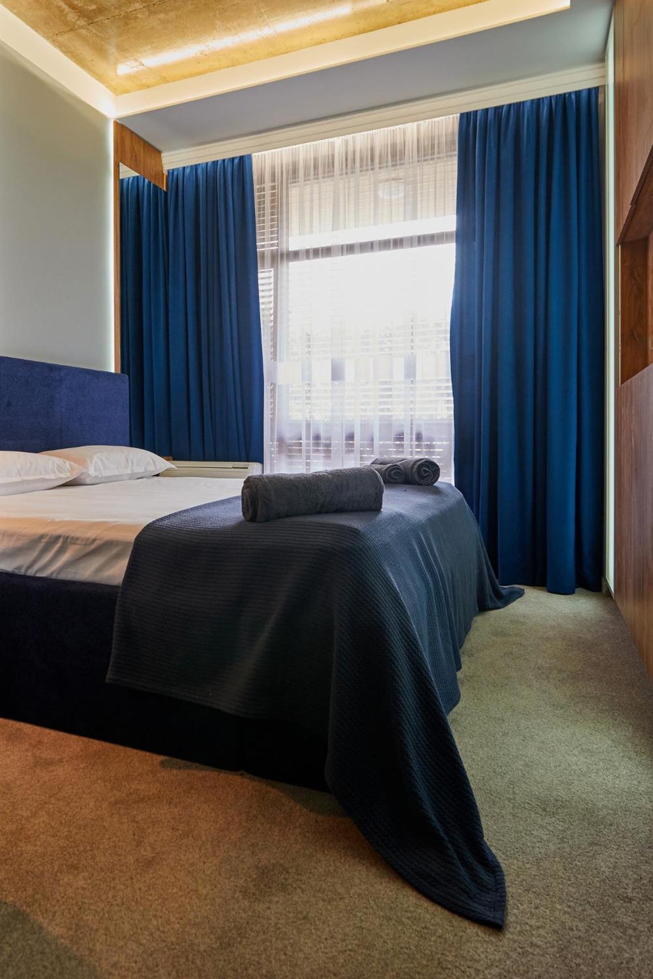 Florance Rentals Luxury Apartments In Бургас Екстериор снимка